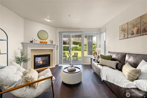 apt-b105-2244 132nd Ave Se, Bellevue, WA, 98005-5324 | Card Image