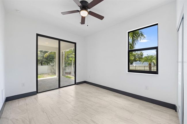 8421 Marlanas Pl, House other with 5 bedrooms, 3 bathrooms and null parking in Tampa FL | Image 9