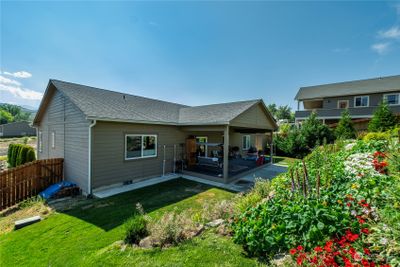 Nice covered back patio | Image 2