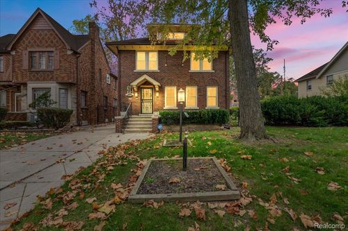 4221 Fullerton St, Detroit, MI, 48238-3234 | Card Image