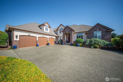 15301 147th Ave E, Orting, WA, 98360-9408 | Card Image