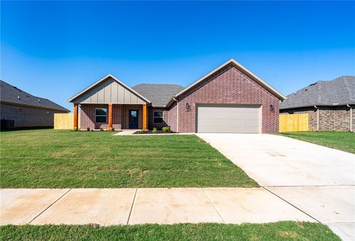 147 N Banner Ave, Farmington, AR, 72730-3195 | Card Image