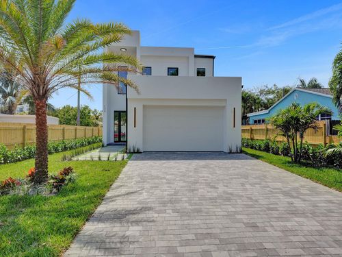 130 E Hart St, Lantana, FL, 33462-4618 | Card Image