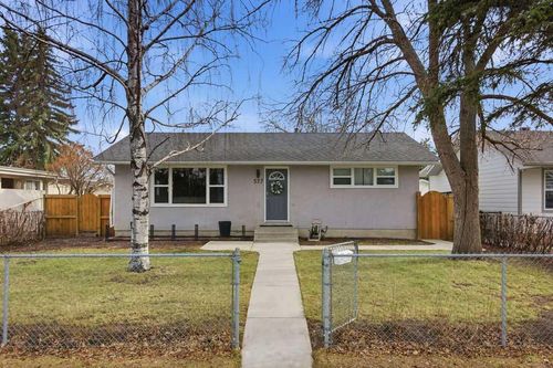 527 Athlone Rd Se, Calgary, AB, T2H1V8 | Card Image