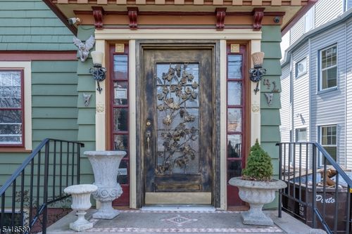 3-41 Beekman St, Bloomfield, NJ, 07003-3801 | Card Image