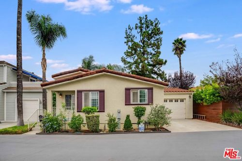 146 Apache, Topanga, CA, 90290-4400 | Card Image