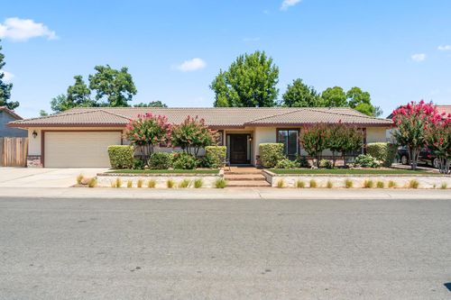 115 Amor Ct, Galt, CA, 95632-2342 | Card Image