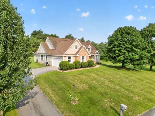 17926 Glenwood Dr, Abingdon, VA, 24211-5694 | Card Image