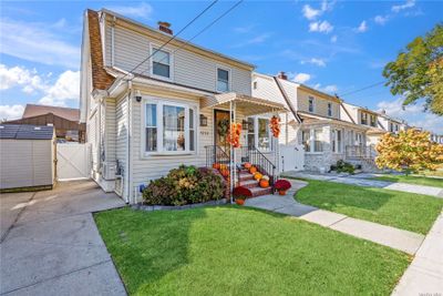 92-52 219th Street, House other with 4 bedrooms, 2 bathrooms and null parking in Queens Village NY | Image 3