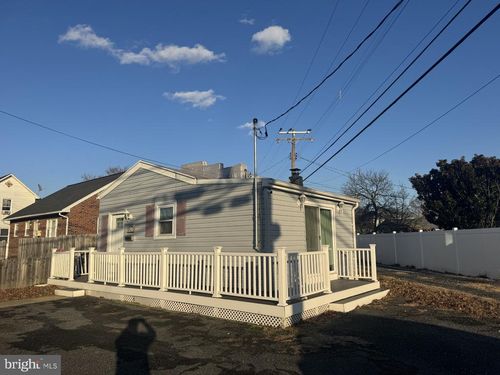201 Mace Ave, ESSEX, MD, 21221-6623 | Card Image