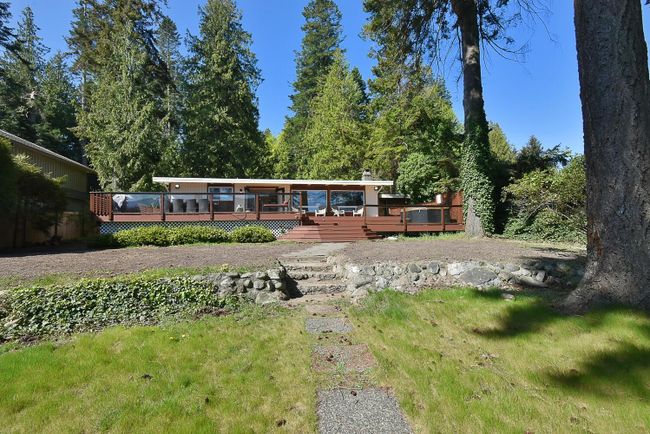 7632 Eureka Avenue, House other with 3 bedrooms, 2 bathrooms and 10 parking in Halfmoon Bay BC | Image 26