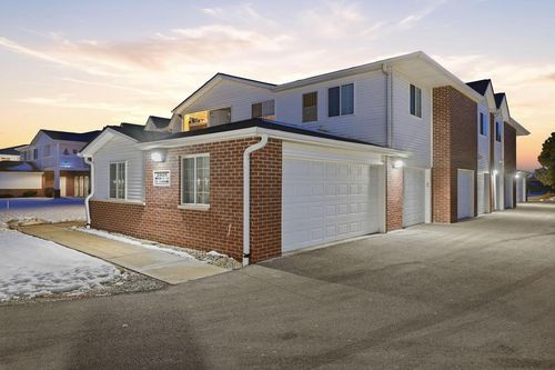 unit-706-2825 11th Pl, Kenosha, WI, 53140-6415 | Card Image