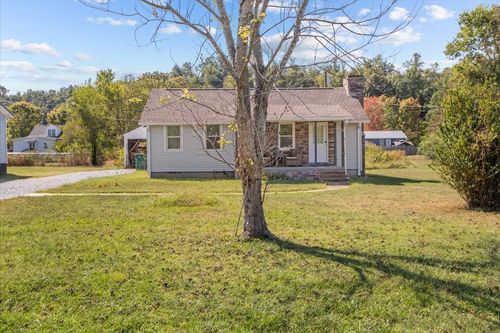 130 Fairground Dr, Waverly, TN, 37185-1727 | Card Image