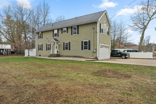 28 Shore Dr, Salem, NH, 03079-1336 | Card Image