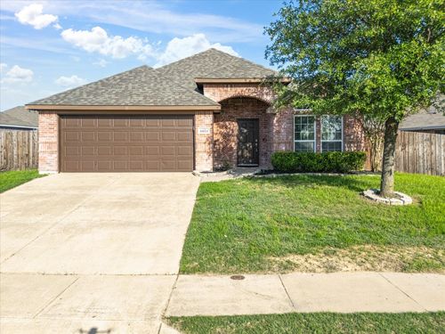 6813 Falconer Way, Fort Worth, TX, 76179-6707 | Card Image