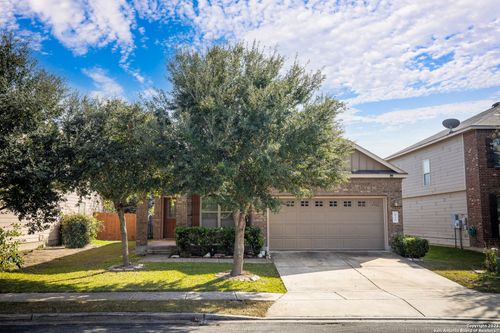 433 Stonebrook Dr, Cibolo, TX, 78108-3366 | Card Image