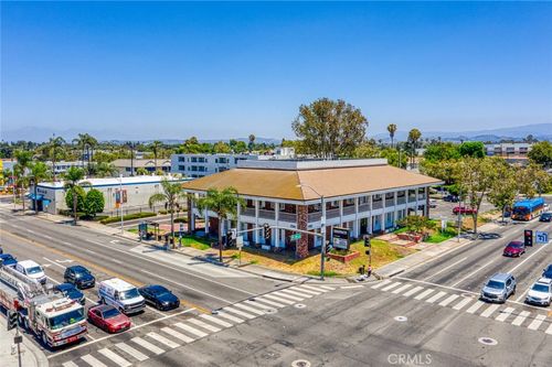 1701 N Main St, Santa Ana, CA, 92706-2745 | Card Image