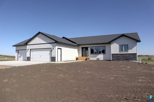 2022 Harvest Creek Ln Lane, Madison, SD, 57042 | Card Image