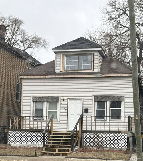 9453 Edgewood St, Detroit, MI, 48213-2242 | Card Image