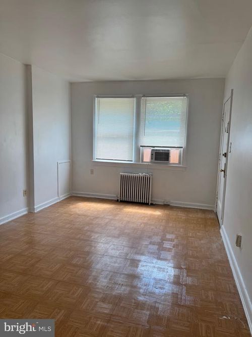 apt-2-2633 30th St Se, WASHINGTON, DC, 20020-3121 | Card Image