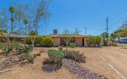 1201 E Desert Park Ln, Phoenix, AZ, 85020-4209 | Card Image