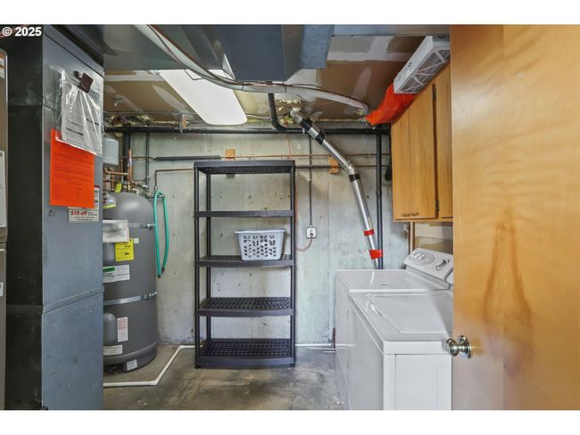 2335 5 Th St, House other with 3 bedrooms, 2 bathrooms and 2 parking in Columbia City OR | Image 37