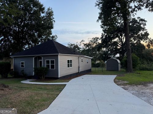 3303 21st Ave, VALLEY, AL, 36854-3138 | Card Image