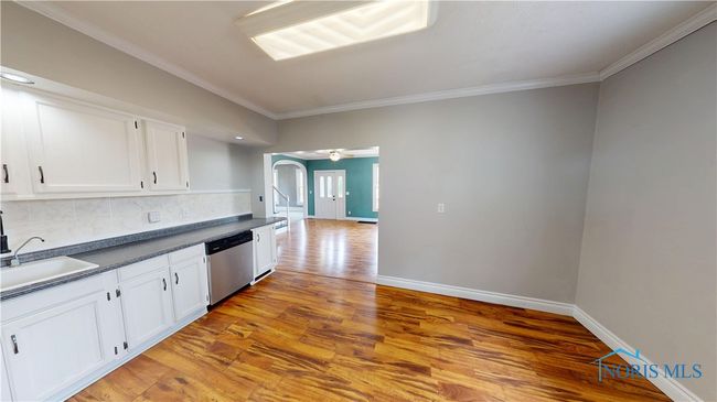 628 Maple St, House other with 3 bedrooms, 3 bathrooms and 3 parking in Clyde OH | Image 16