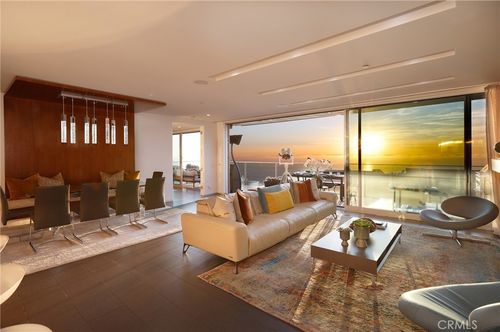 1088 Del Mar Ave, Laguna Beach, CA, 92651-3504 | Card Image