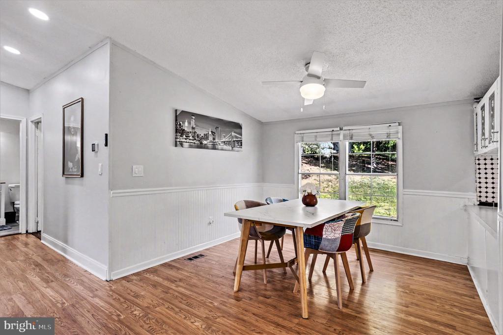Residential in EDGEWOOD 5