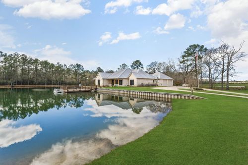15866 Highway 326 N, Sour Lake, TX, 77659-5915 | Card Image