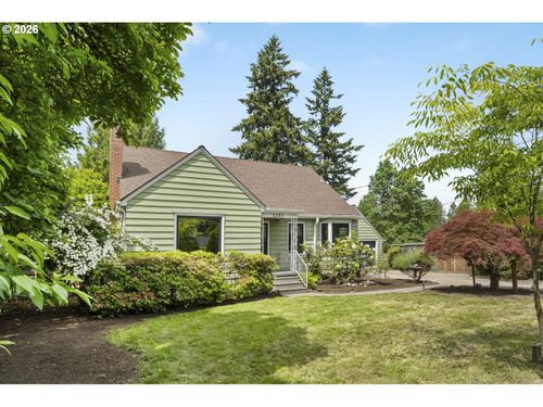 5285 Ne 72nd Ave, Portland, OR, 97218-3700 | Card Image
