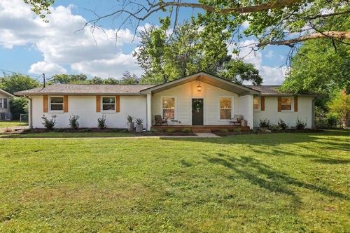 172 Gatone Dr, Hendersonville, TN, 37075-4938 | Card Image