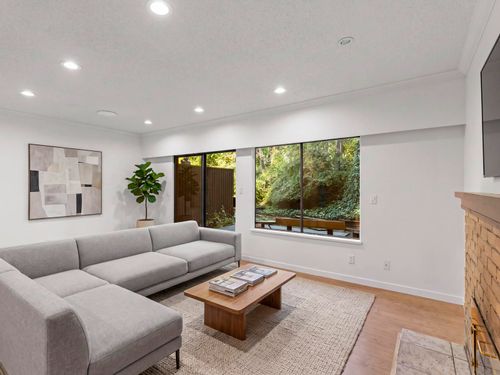 1996 Purcell Way, North Vancouver, BC, V7J3K3 | Card Image