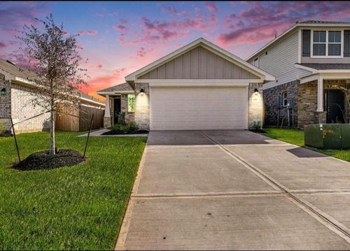 4326 W Bayou Maison Cir, Dickinson, TX, 77539-1239 | Card Image