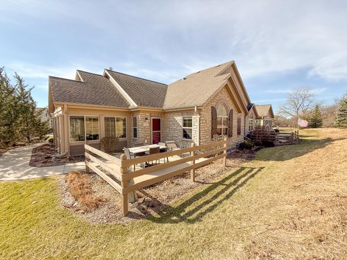 15330 Huff Way, Brookfield, WI, 53005 | Card Image