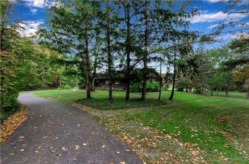 10724 Harlow Road, Darien, NY, 14040 | Card Image