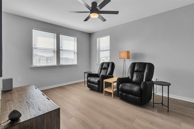 Second bedroom with walk-in closet | Image 12