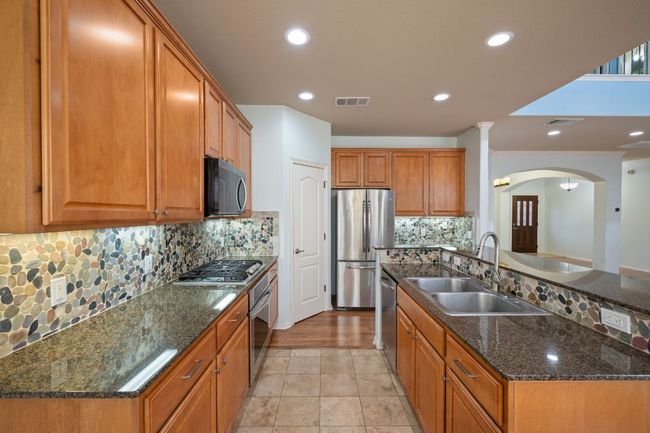 4229 Johns Light Dr, Condo with 3 bedrooms, 3 bathrooms and 4 parking in Austin TX | Image 9