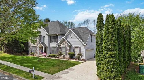 1221 Jill Dr, Hummelstown, PA, 17036-9022 | Card Image