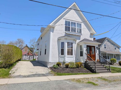 34 Chester St, Yarmouth, NS, B5A2X6 | Card Image