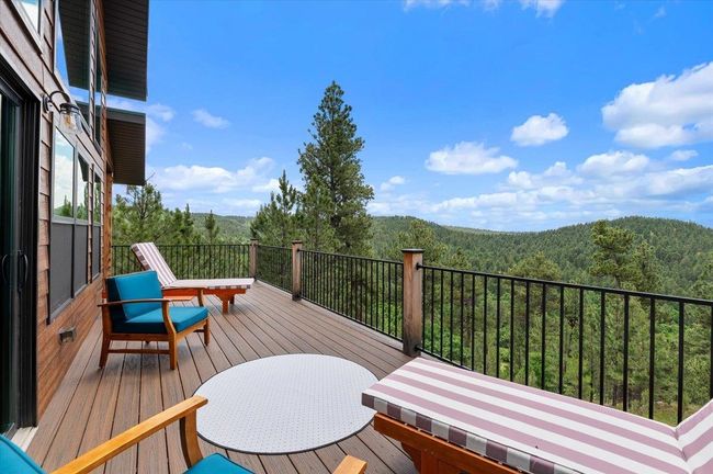 5 Loop Rd, House other with 4 bedrooms, 3 bathrooms and null parking in Devils Tower WY | Image 18