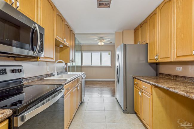 APT-901 - 825 Bayshore Dr, Condo with 2 bedrooms, 2 bathrooms and null parking in PENSACOLA FL | Image 10