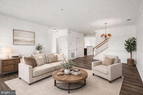15831 John Diskin Cir, WOODBRIDGE, VA, 22191-6513 | Card Image