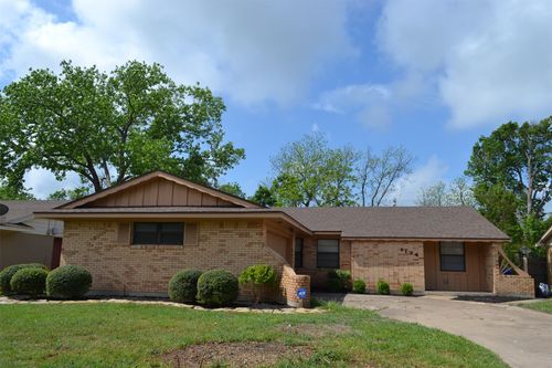 1124 Pembrook Dr, Waco, TX, 76710-4158 | Card Image