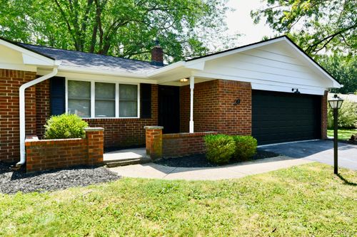 29 Parkwood Dr, Brownsburg, IN, 46112-1921 | Card Image