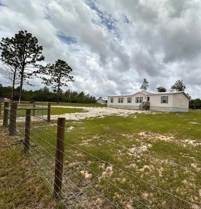 1750 Ne 154 Th Avenue, House other with 4 bedrooms, 3 bathrooms and null parking in Williston FL | Image 1