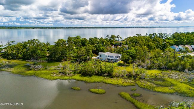 5 West Ct, House other with 6 bedrooms, 5 bathrooms and 1 parking in Pine Knoll Shores NC | Image 13