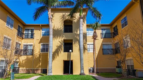 227-4323 Bayside Village Dr, TAMPA, FL, 33615-5569 | Card Image