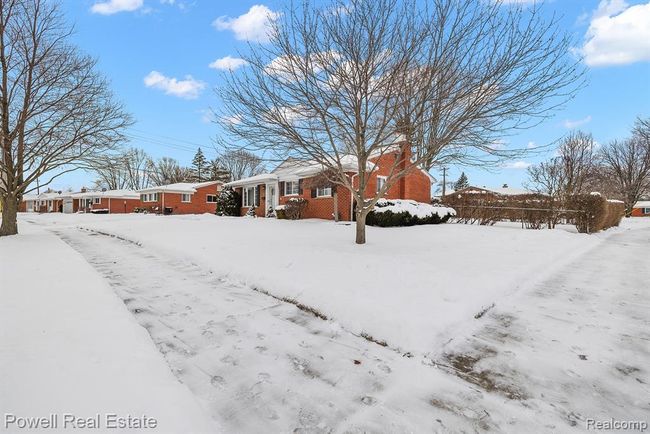 Front Exterior (2 of 4). Fenced Corner lot! | Image 3